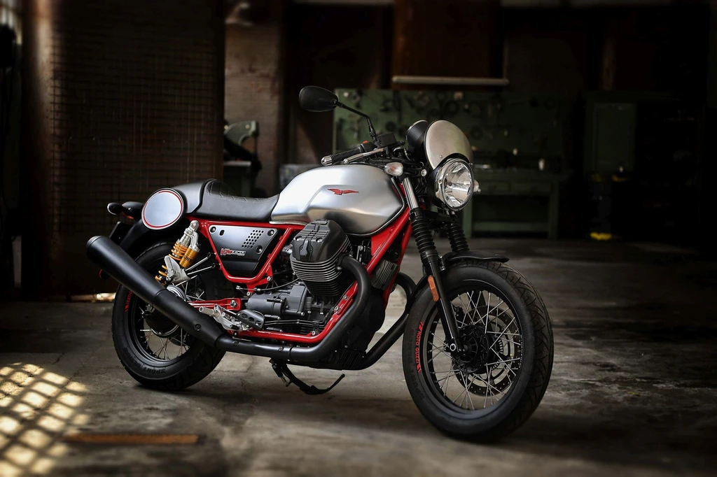 Moto Guzzi V7 III Racer (2017 - 2018)