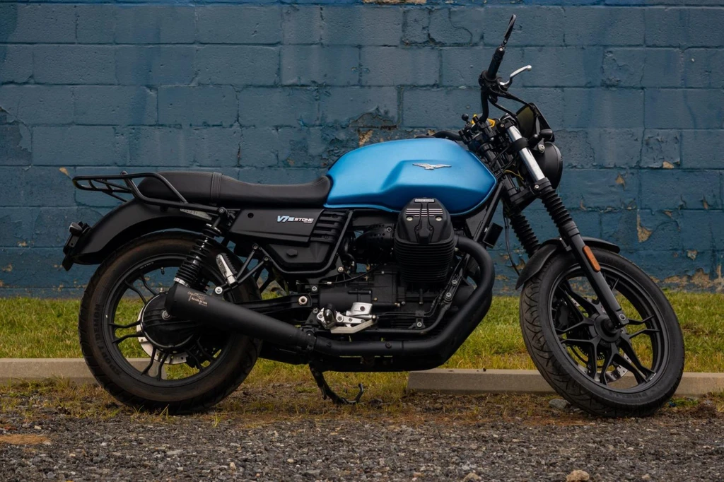 Moto Guzzi V7 III Stone (2017 - 2018)