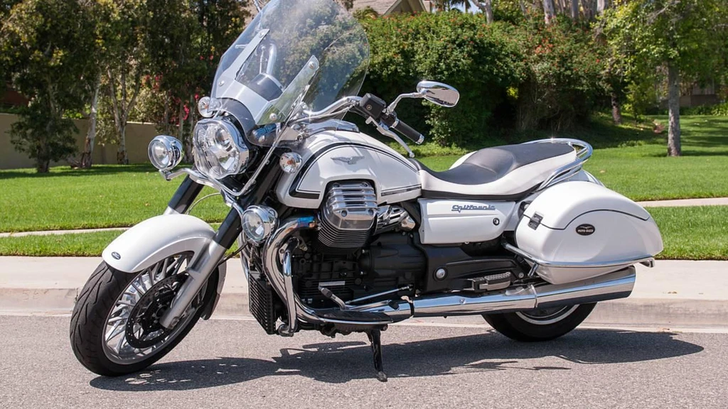 Moto Guzzi California 1400 Touring (2017)