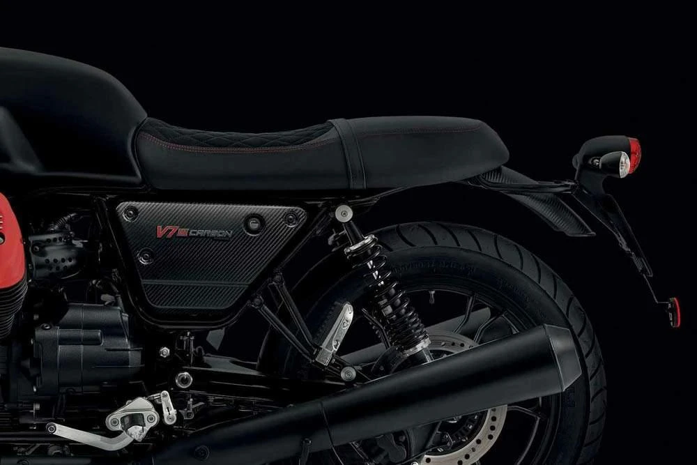 Moto Guzzi V7 III Carbon Dark (2018 - 2019)