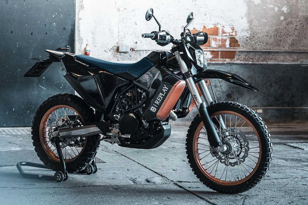 Husqvarna 701 Enduro LR REPLAY Special Edition (2021)