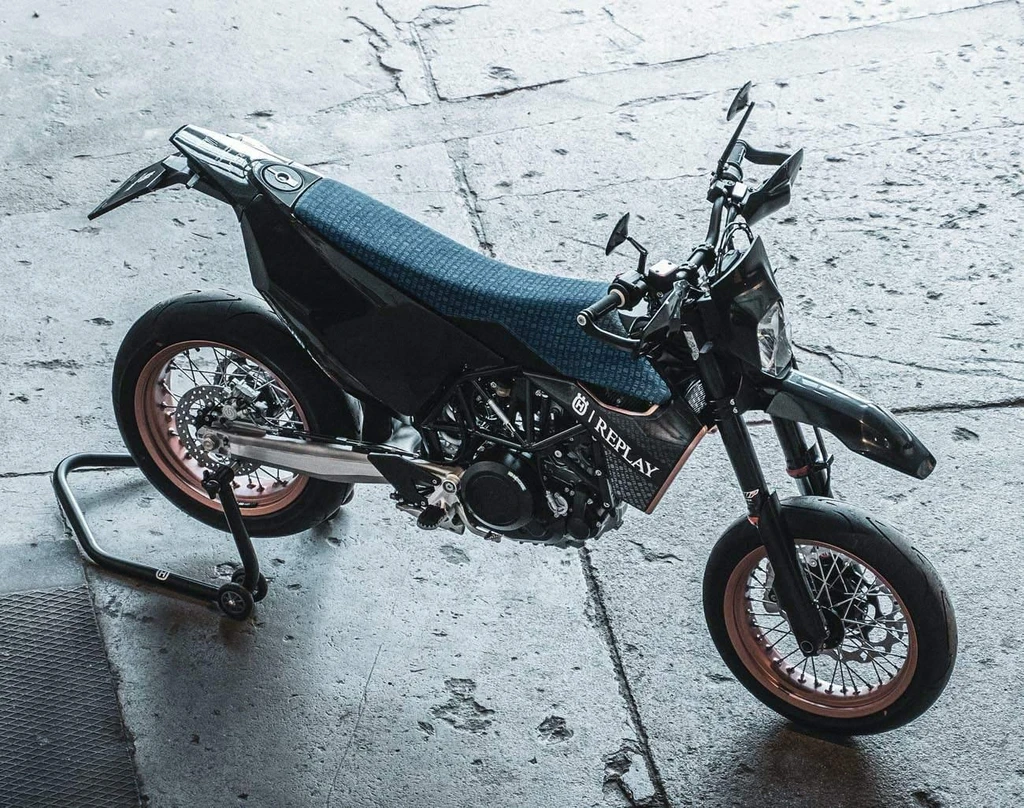 Husqvarna 701 VitpilenREPLAYSpecial Edition (2021)