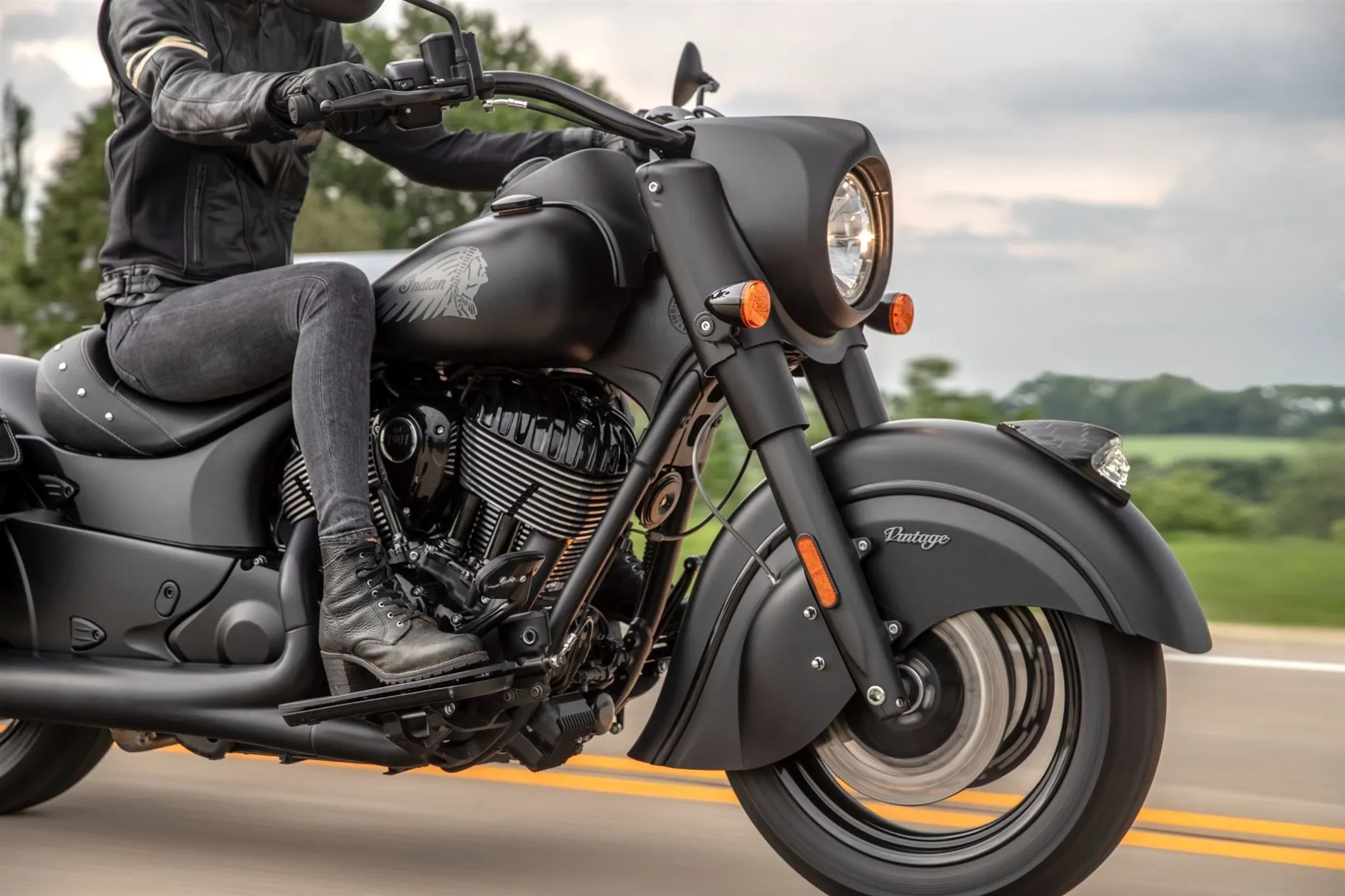 Indian ChiefVintage Dark Horse (2021)