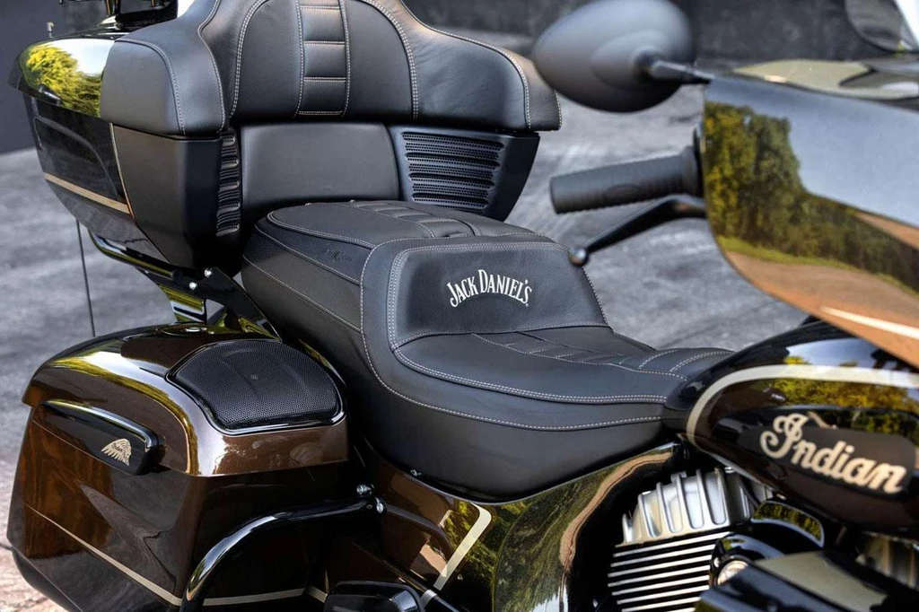 Indian Roadmaster Dark Horse Jack Daniel's 116 (2021)