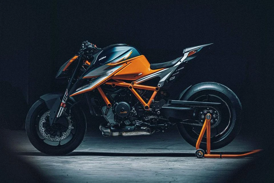 KTM 1290 Super Duke RR (2021)