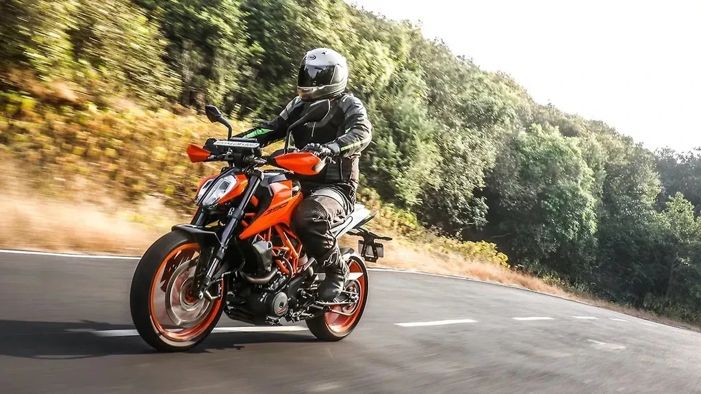 KTM 390 Duke (2021)