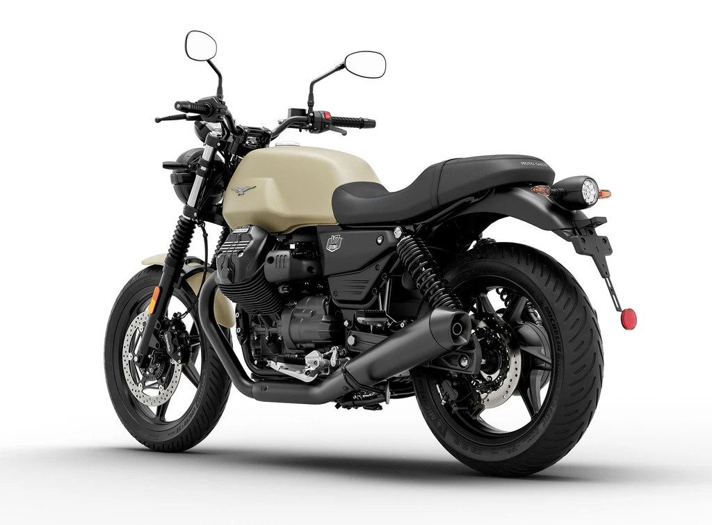 Moto Guzzi V7 Stone (2021)