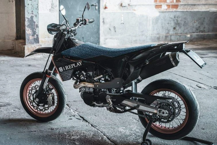 Husqvarna Supermoto 701 REPLAY Special Edition (2021)