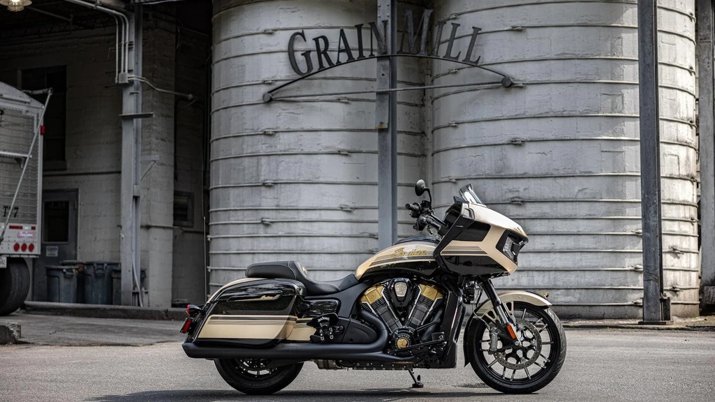 Indian Challenger Dark Horse Jack Daniels Limited Edition (2022)