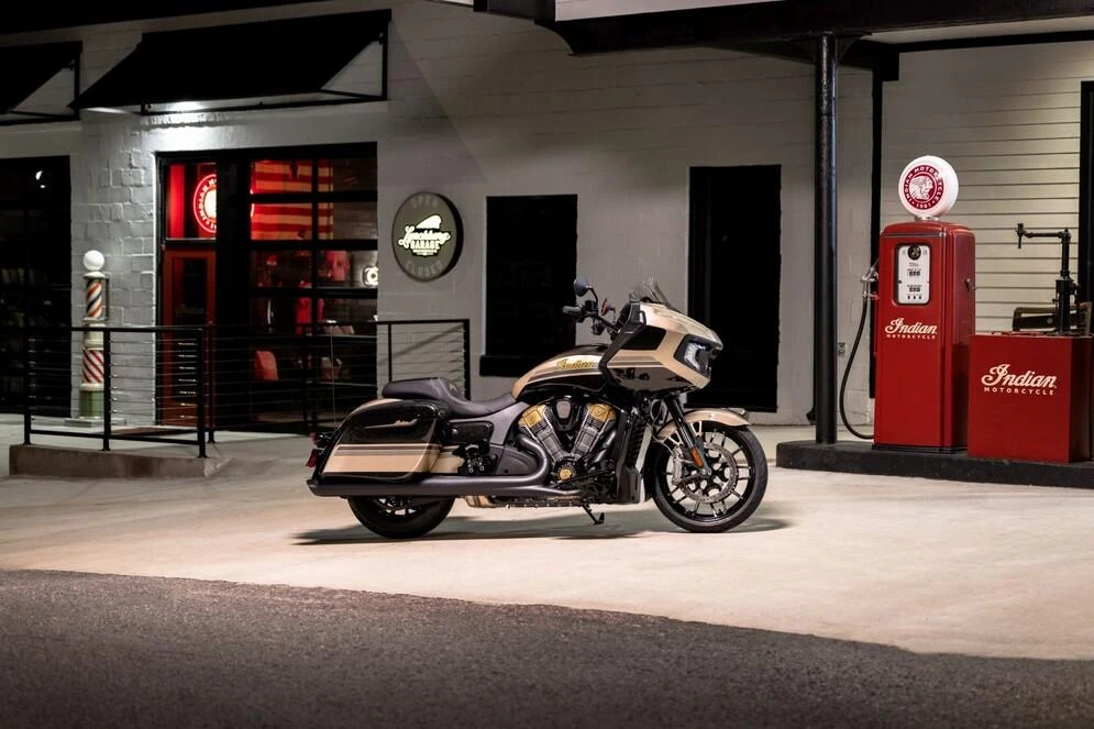 Indian Challenger Dark Horse Jack Daniels Limited Edition (2022)