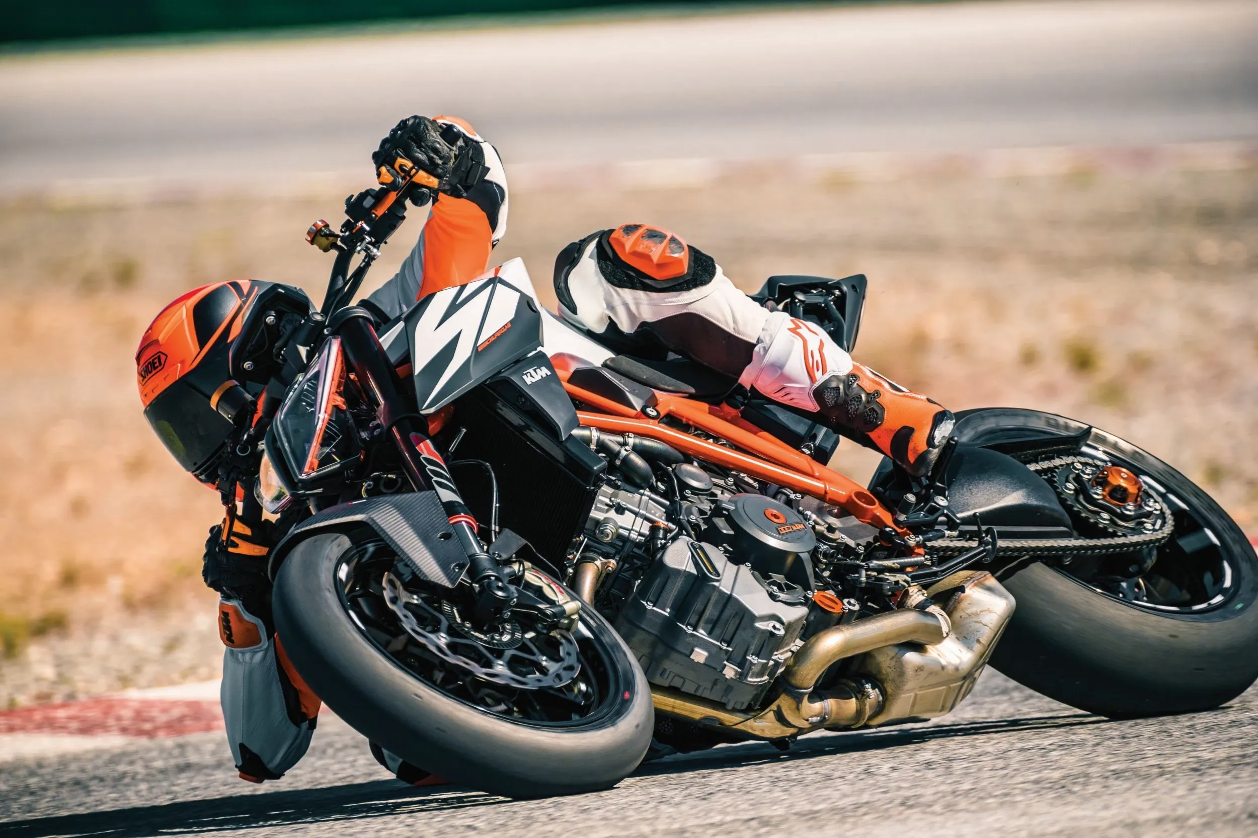 KTM 1290 Super Duke R (2022)