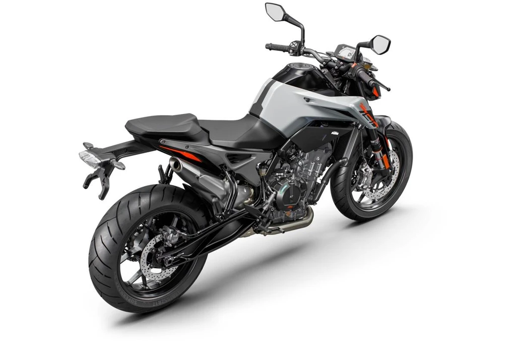 KTM 790 Duke (2022)