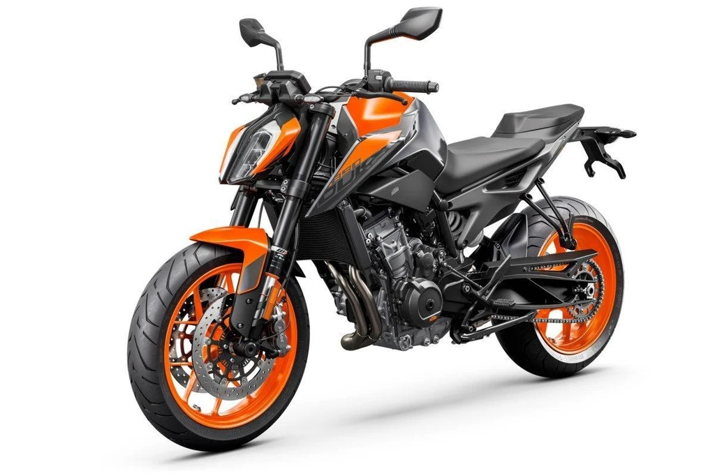 KTM 890 Duke R (2022)