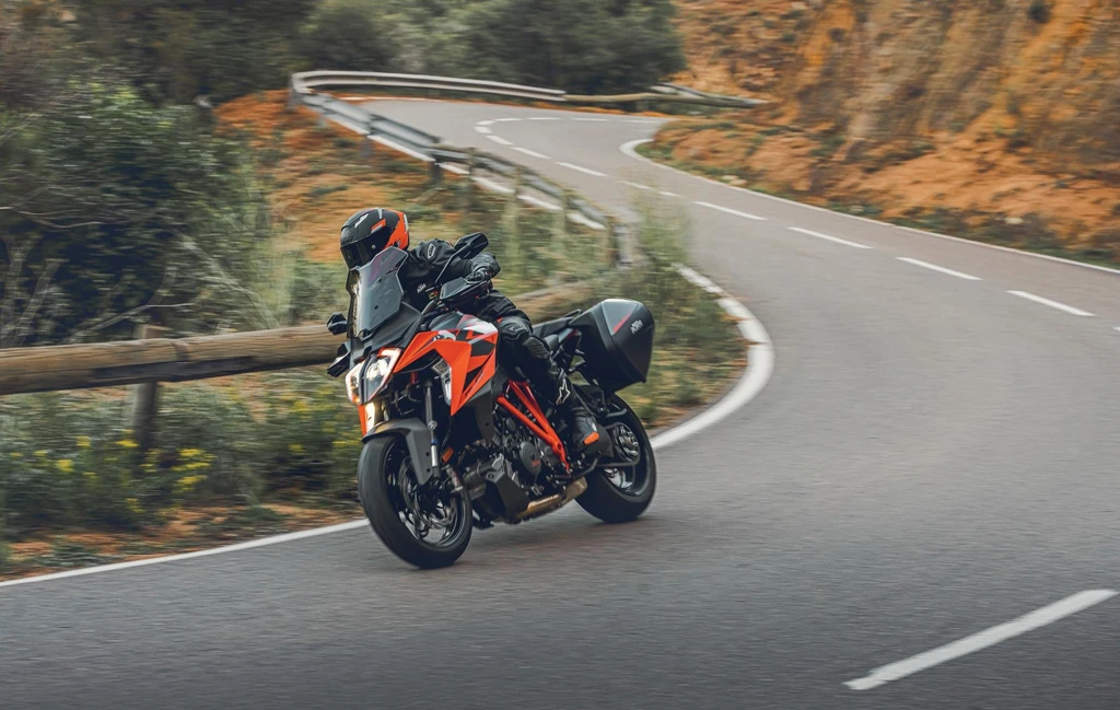 KTM 1290 Super Duke GT (2023)
