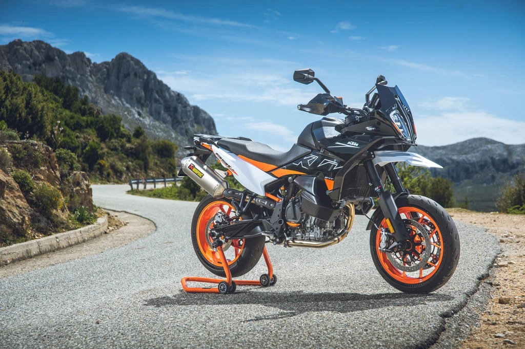 KTM 890 SMT (2023)